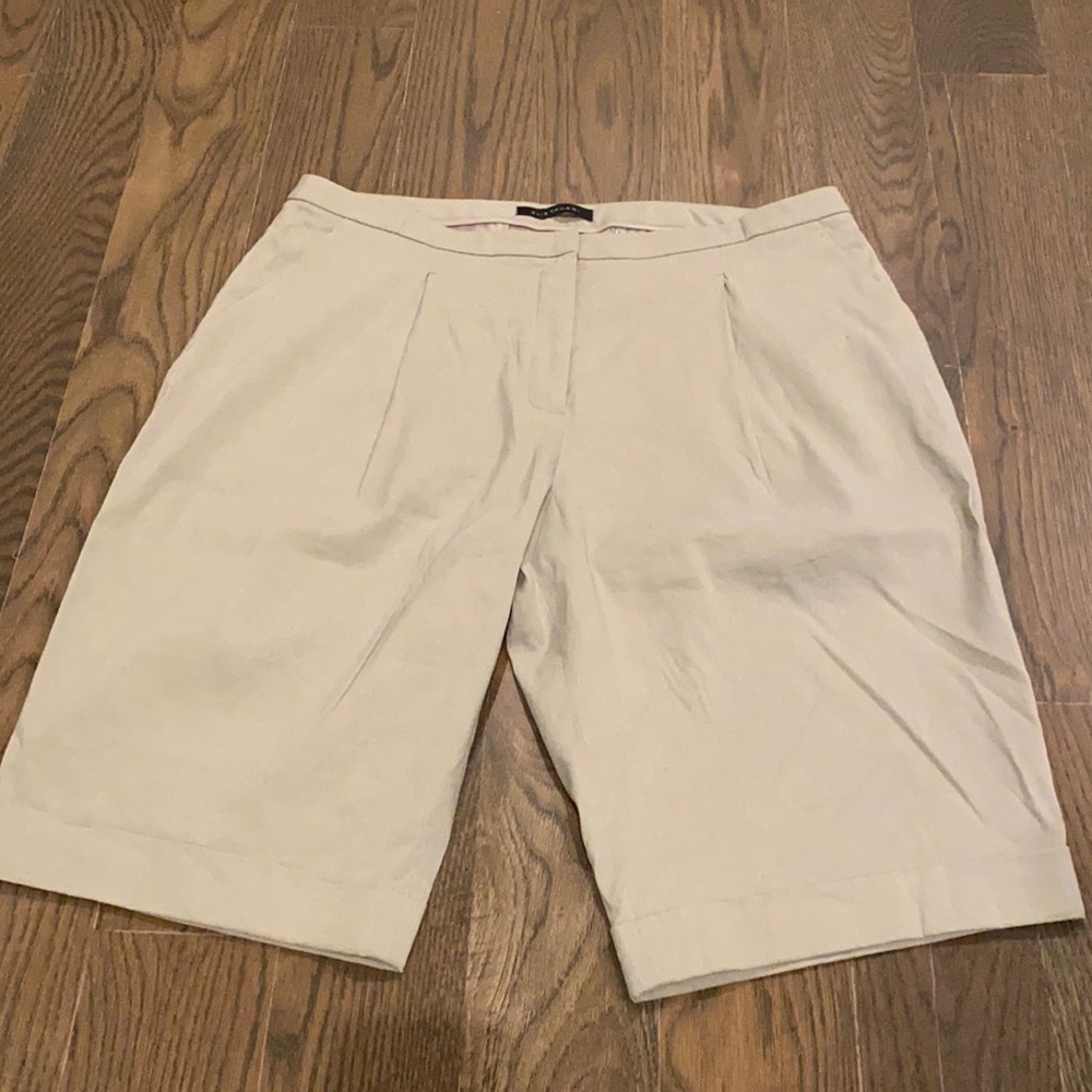 Elie Tahari Linen Bermuda Shorts